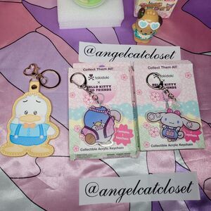 Sanrio | Toys | Sanrio Hello Kitty Lot Tan Pochacco Cinamoroll ...
